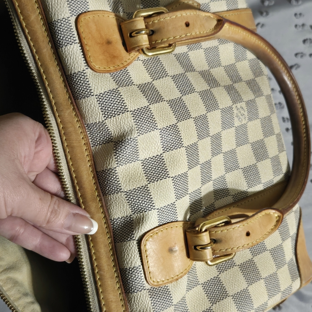 Handbag - Picture 5 of 16